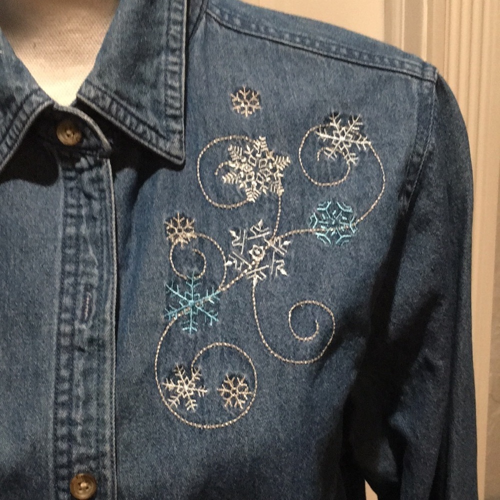 Basic Addition blue Jean button down. Size large - Picture 2 of 9